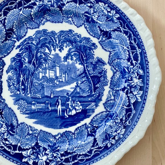 Vintage (1940s) Mason’s “Vista” Dinner Plate - Picture 4 of 6